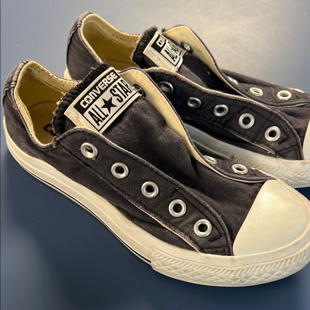 Converse Black Pull-on No-Lace Sneakers